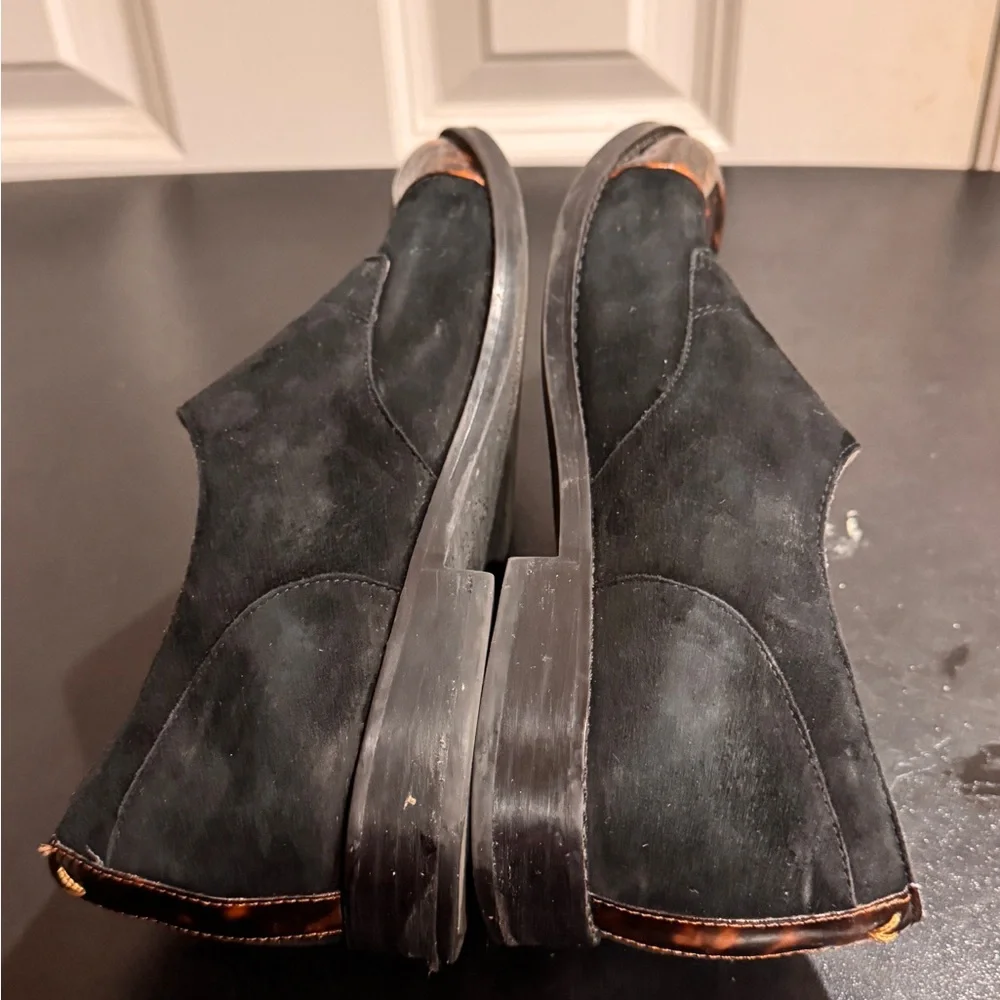 Vionic Black suede and Brown tortoise cap Women's Loafers size 8.5